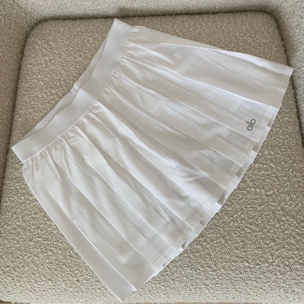 ALO Yoga White Varsity Tennis Skirt Size XS - Picture 4 of 10